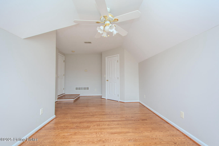 Listing Image 60