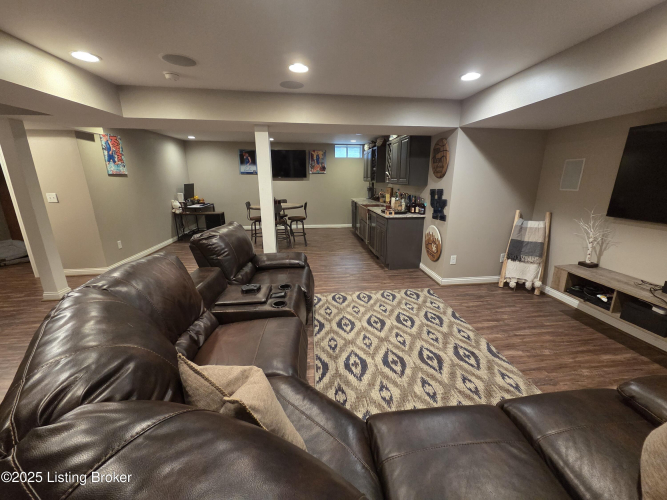 Listing Image 51