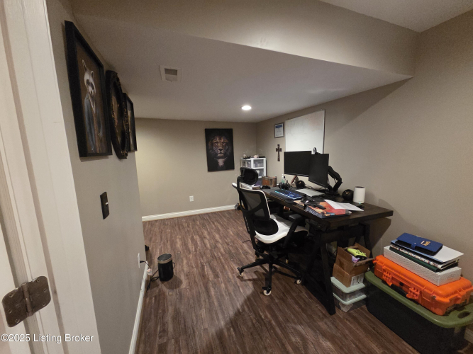 Listing Image 58