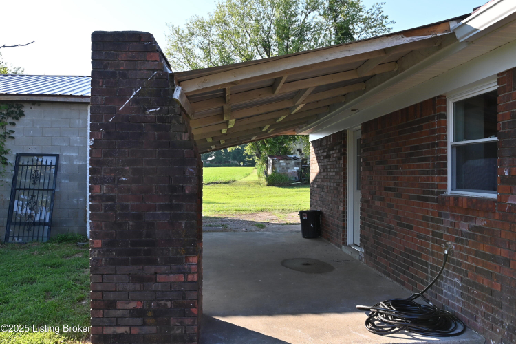 Listing Image 24