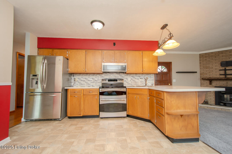 Listing Image 14