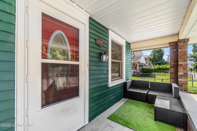 Listing Image 3