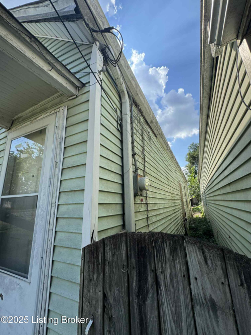 Listing Image 16
