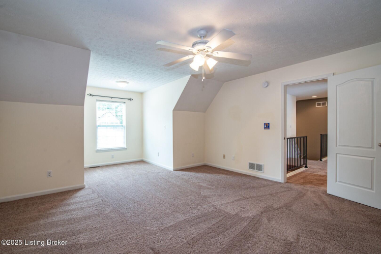 Listing Image 73