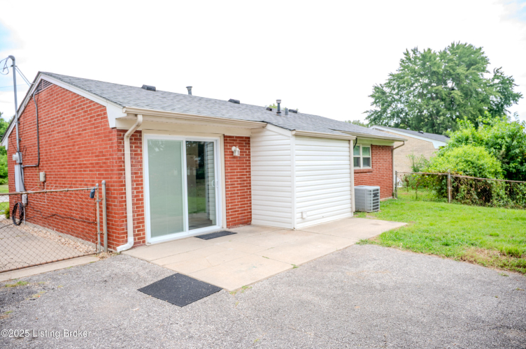 Listing Image 22