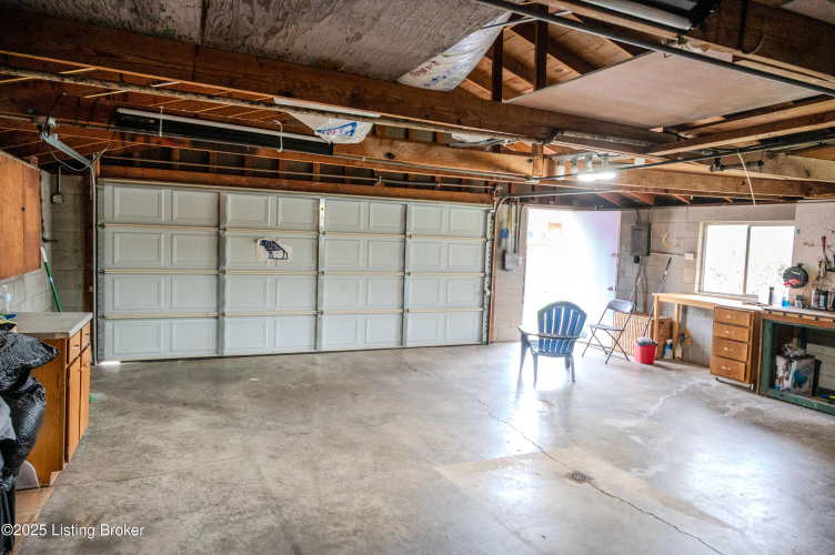 Listing Image 27