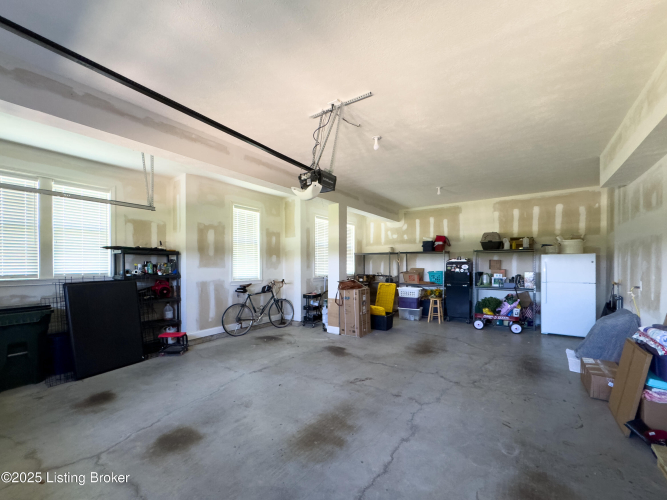 Listing Image 40