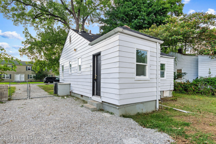 Listing Image 26