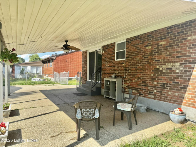 Listing Image 38