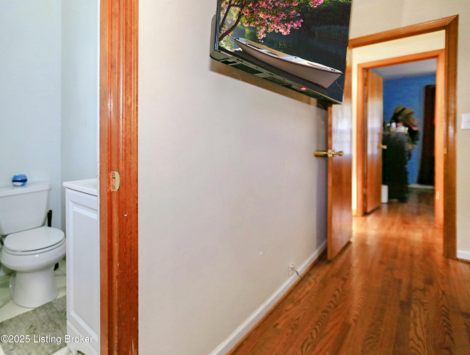 Listing Image 22