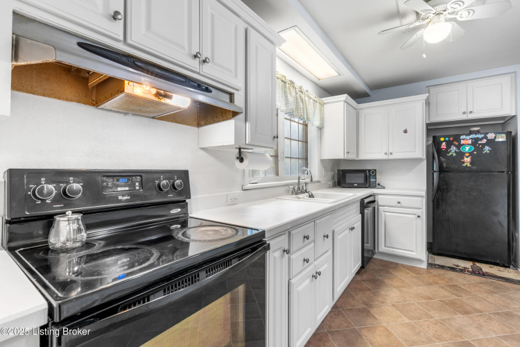 Listing Image 12