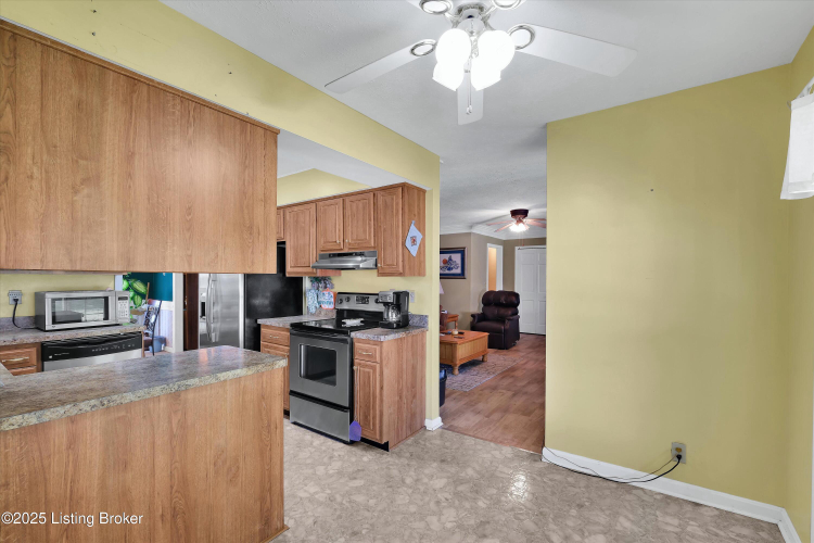 Listing Image 13