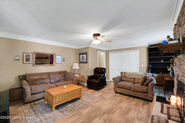 Listing Image 31