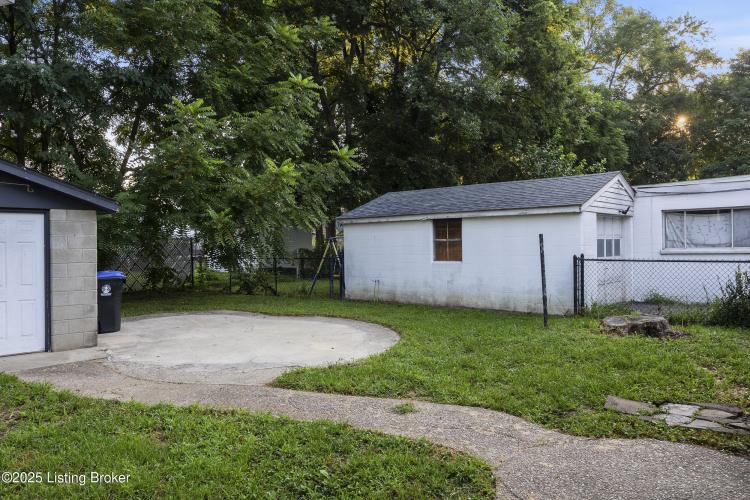 Listing Image 32