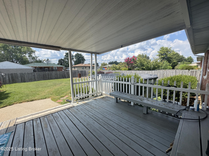 Listing Image 19