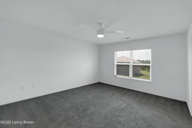 Listing Image 28