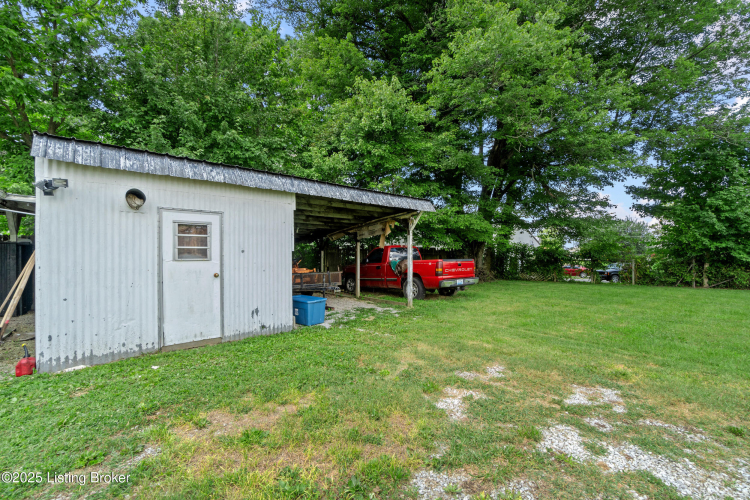 Listing Image 6