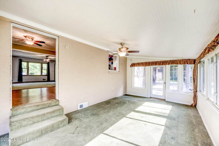 Listing Image 42