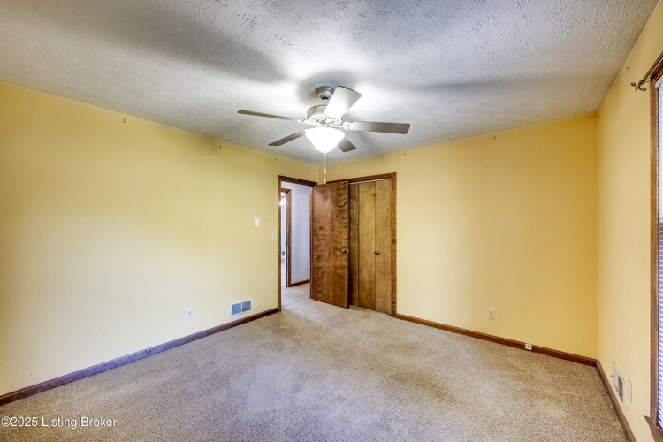 Listing Image 50