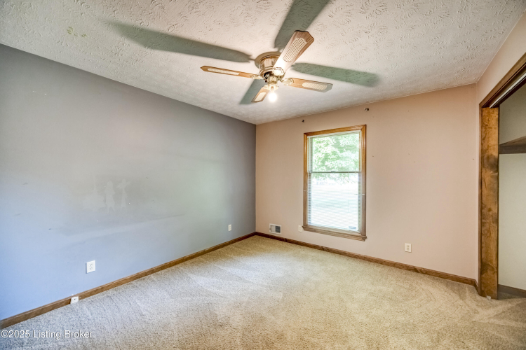 Listing Image 52