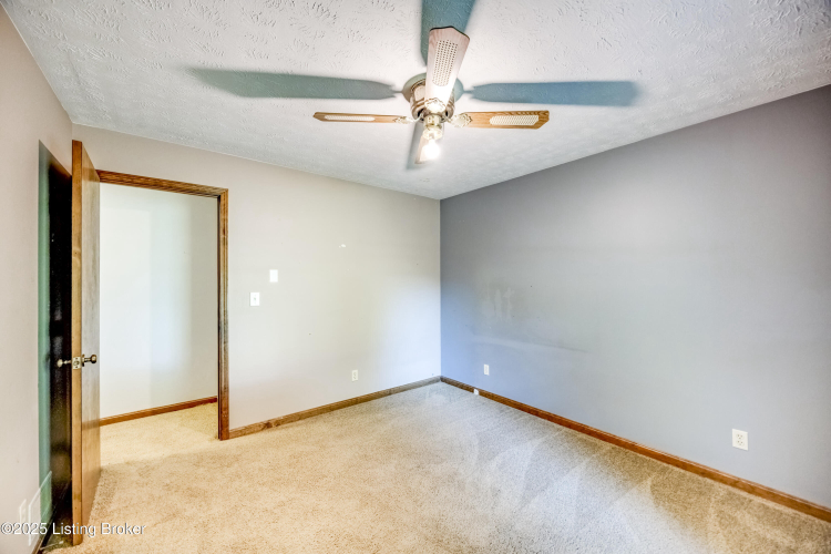 Listing Image 56