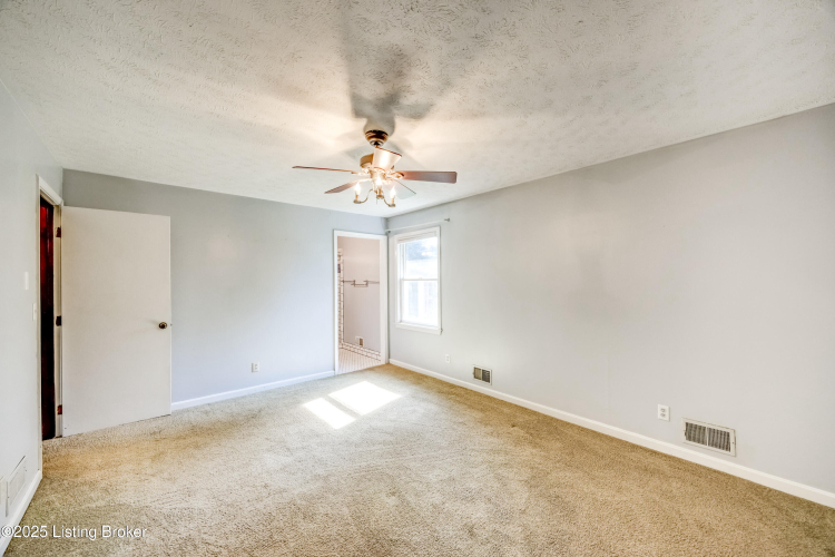 Listing Image 58