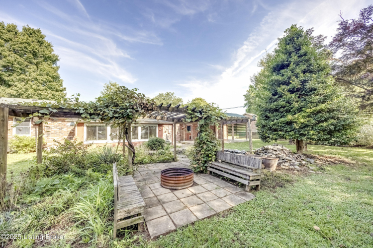 Listing Image 82