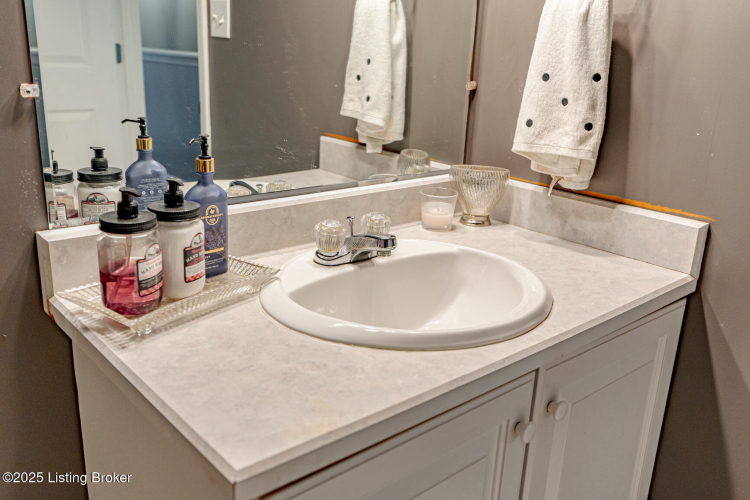 Listing Image 55