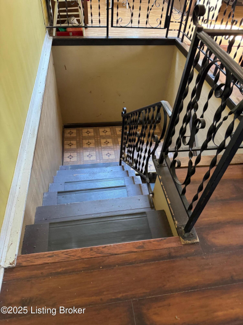 Listing Image 19