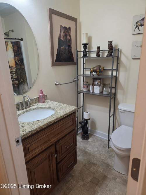 Listing Image 17