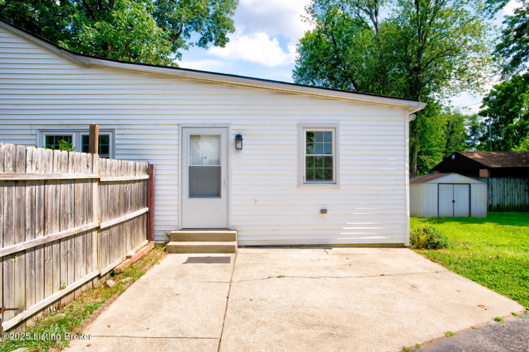 Listing Image 23