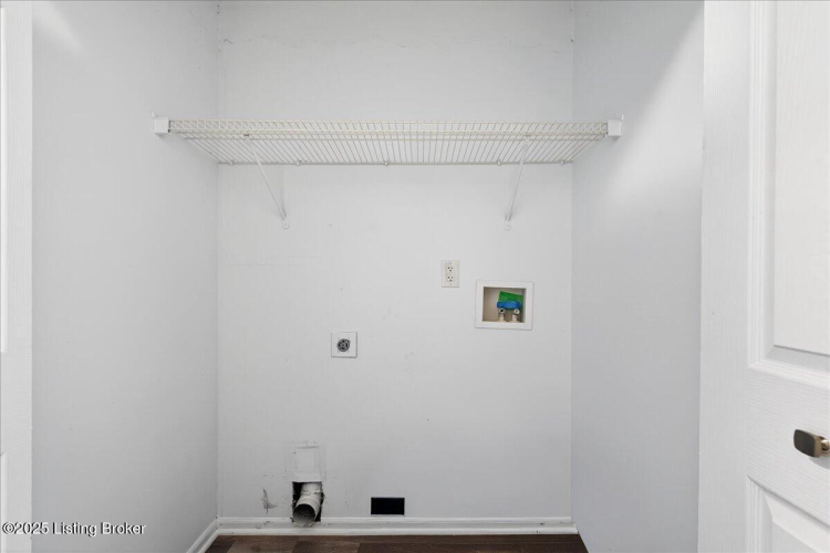 Listing Image 24