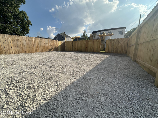 Listing Image 37