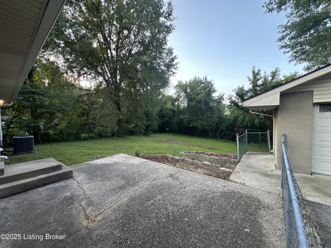 Listing Image 29