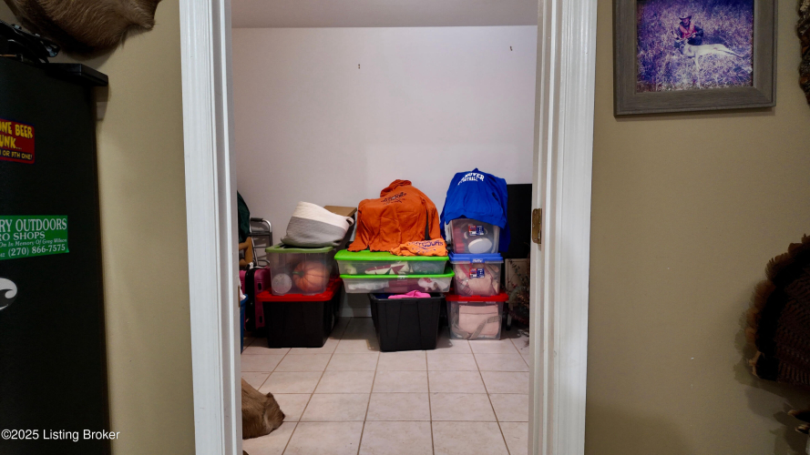 Listing Image 39