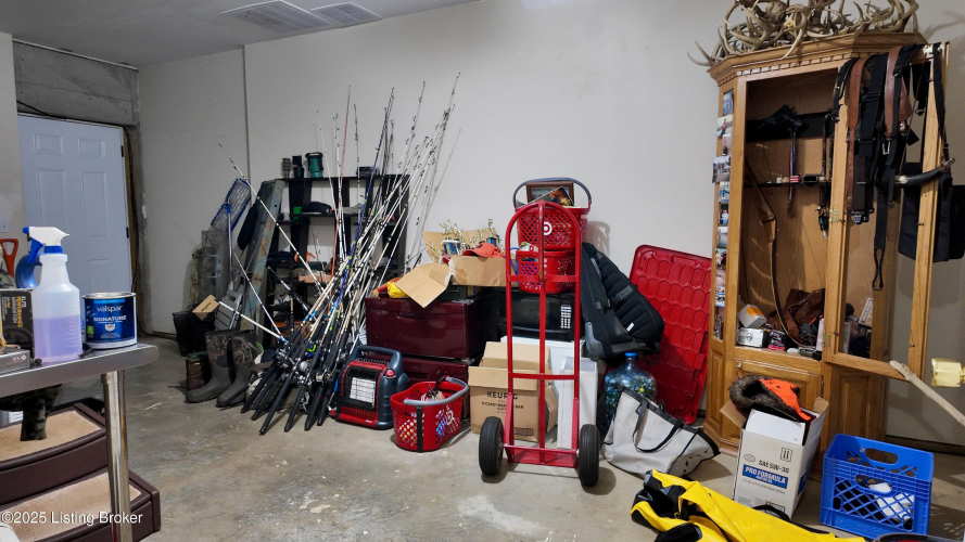 Listing Image 41