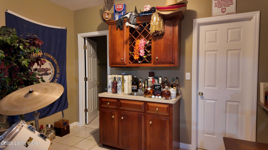 Listing Image 44