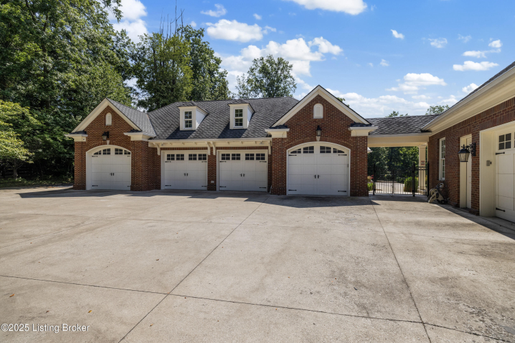 Listing Image 76