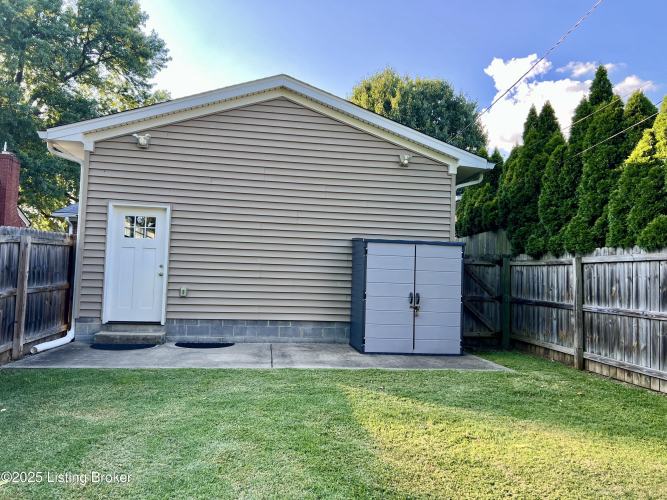 Listing Image 21