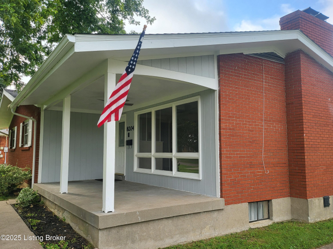 Listing Image 9