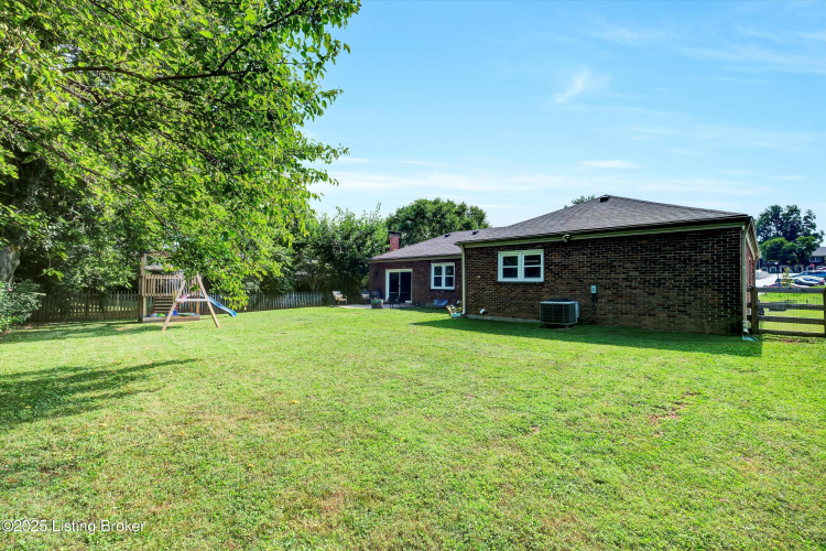 Listing Image 43