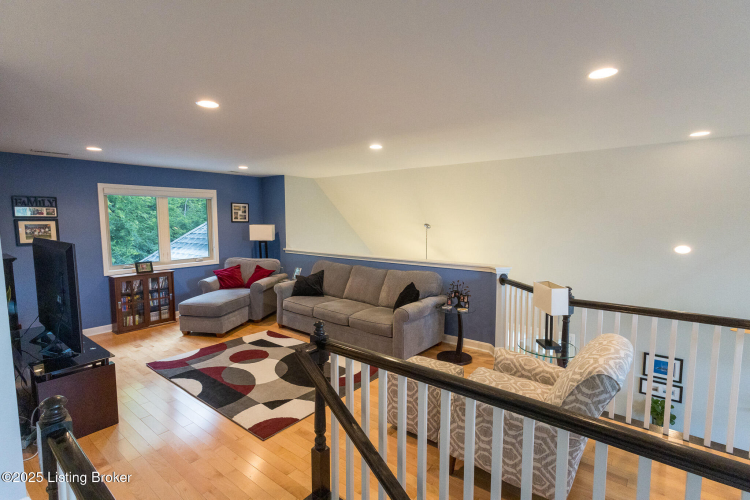 Listing Image 54