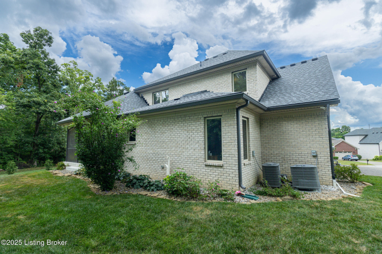 Listing Image 84