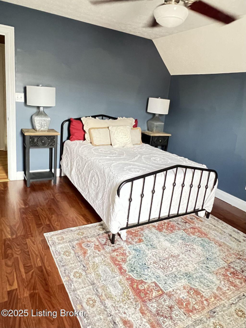 Listing Image 19