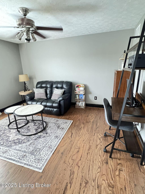 Listing Image 21