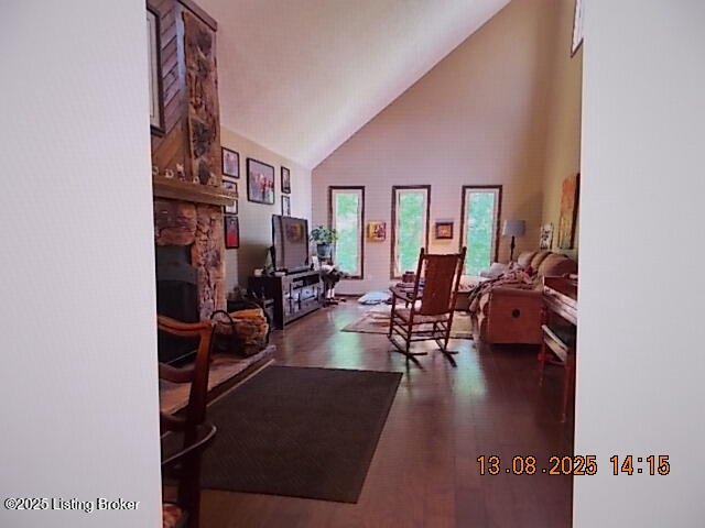 Listing Image 23