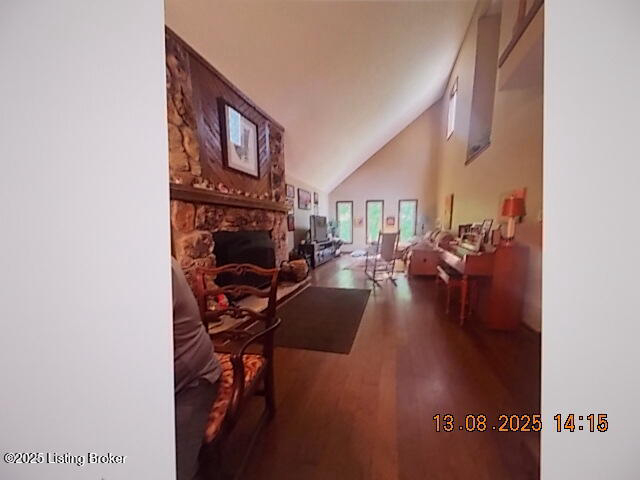 Listing Image 25