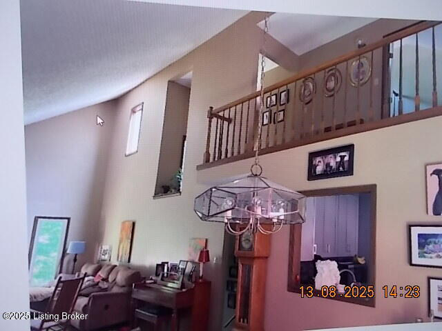 Listing Image 29