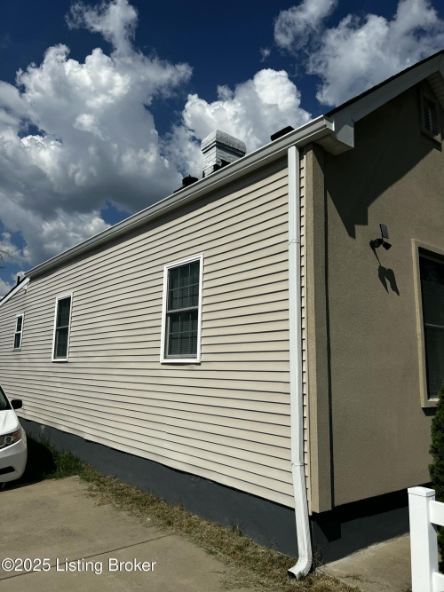 Listing Image 30