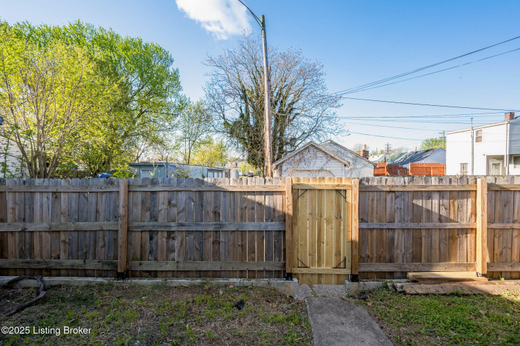 Listing Image 27